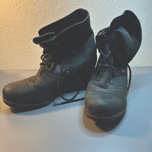 Sorel Joan of Arctic II lace-up Wedge Boot